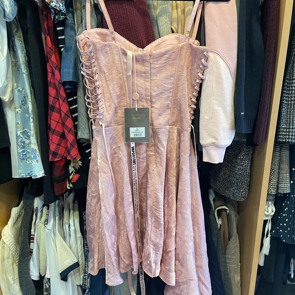 House of CB: Lola Pink Jacquard Asymmetrical Dress - Picture 5 of 6